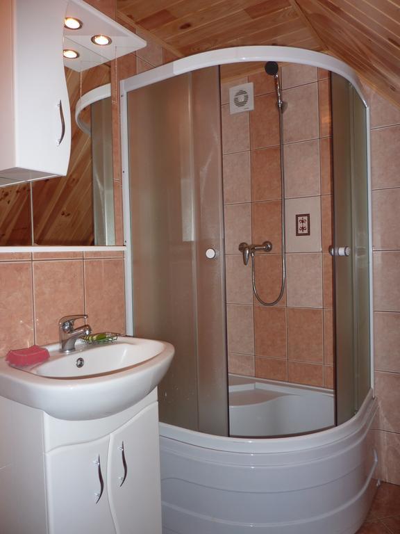 Sadyba Bilya Richky Yaremche Habitación foto